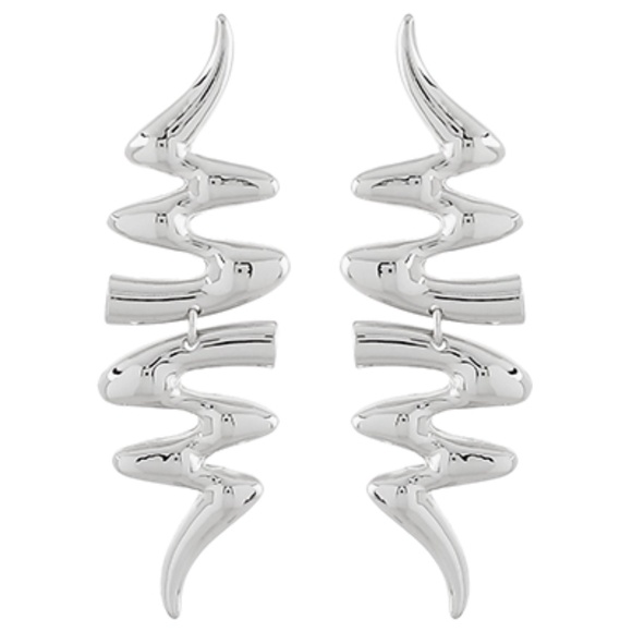 Linked Wavy Earrings - Picture 2 of 2